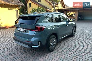 Внедорожник / Кроссовер BMW iX1 2024 в 