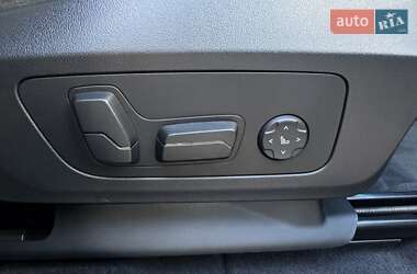 Внедорожник / Кроссовер BMW iX1 2023 в 