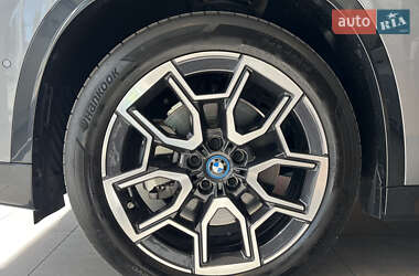 Внедорожник / Кроссовер BMW iX1 2023 в 