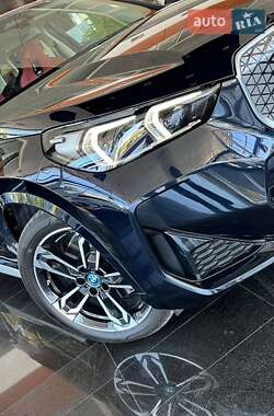 Позашляховик / Кросовер BMW iX1 2023 в 