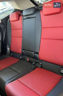 Позашляховик / Кросовер BMW iX1 2023 в 