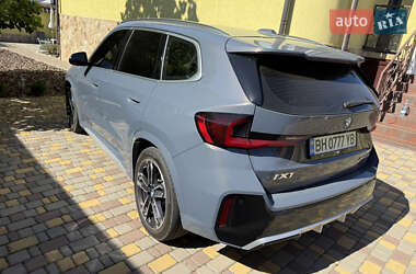 Внедорожник / Кроссовер BMW iX1 2023 в 