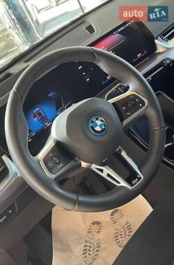 Внедорожник / Кроссовер BMW iX1 2023 в 