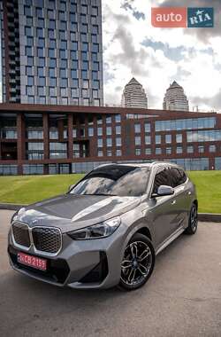 Внедорожник / Кроссовер BMW iX1 2023 в 
