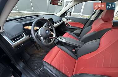 Внедорожник / Кроссовер BMW iX1 2023 в 