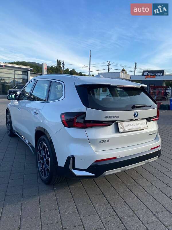 Внедорожник / Кроссовер BMW iX1 2023 в Мукачево