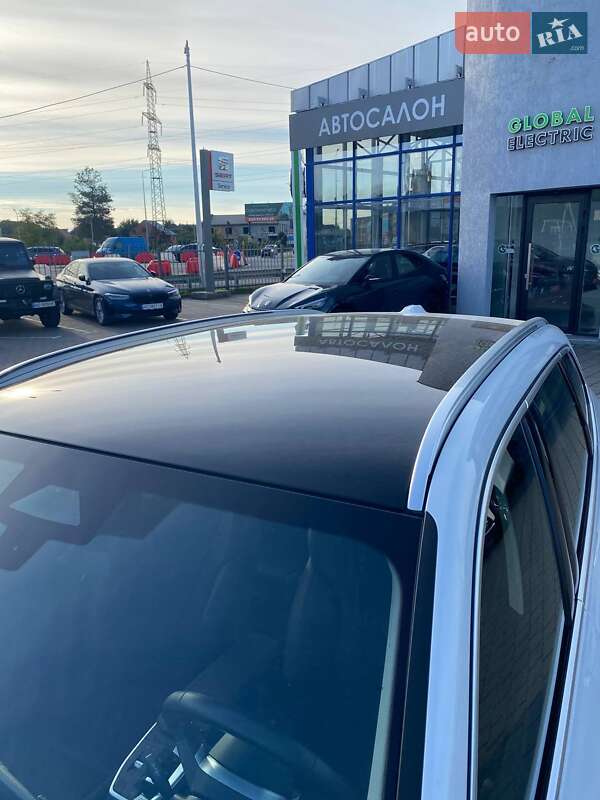 Внедорожник / Кроссовер BMW iX1 2023 в Мукачево