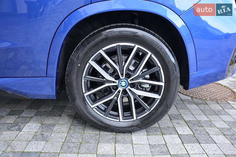 Внедорожник / Кроссовер BMW iX1 2025 в Киеве
