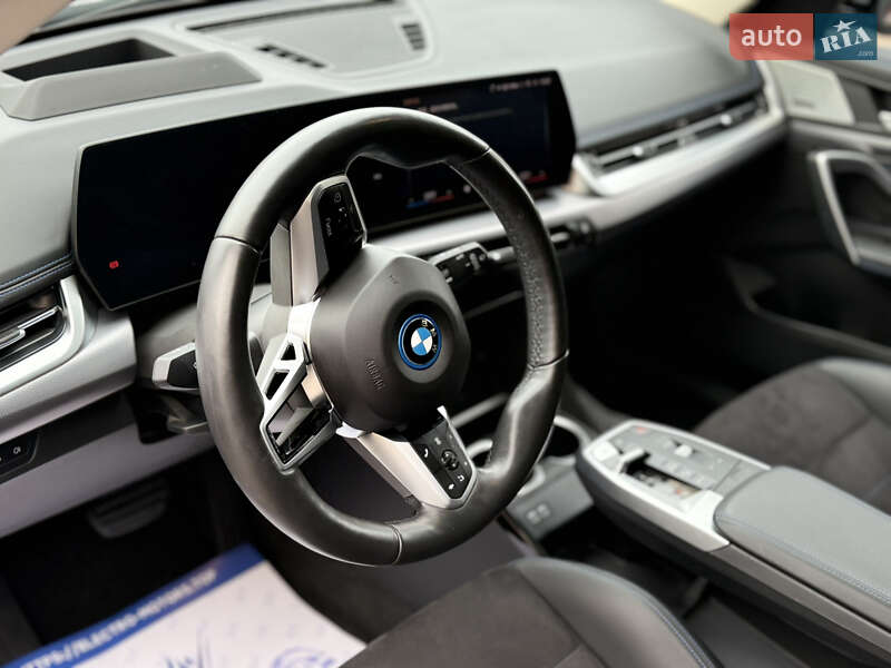 Позашляховик / Кросовер BMW iX1 2023 в Львові фото 14 Позашляховик / Кросовер BMW iX1 2023 в Львові