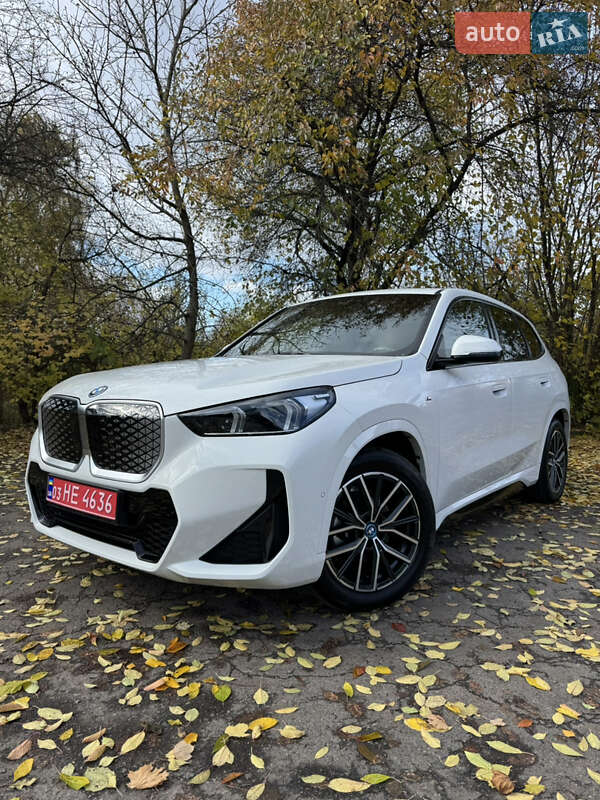 Позашляховик / Кросовер BMW iX1 2024 в Рівному фото 2 Позашляховик / Кросовер BMW iX1 2024 в Рівному