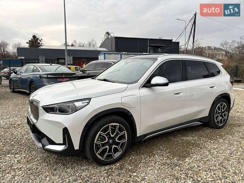 Позашляховик / Кросовер BMW iX1 2023 в Стрию
