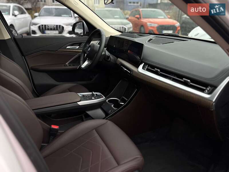 Позашляховик / Кросовер BMW iX1 2023 в Стрию