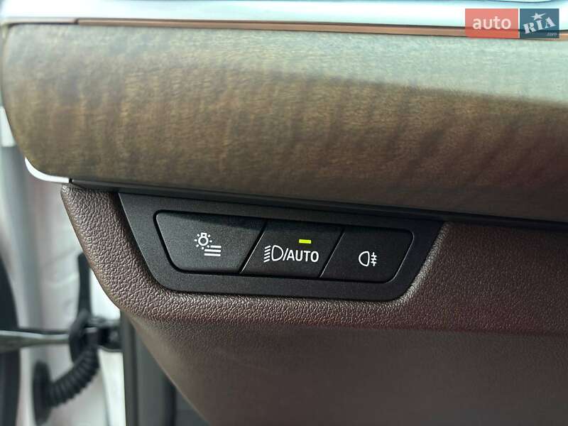 Позашляховик / Кросовер BMW iX1 2023 в Стрию