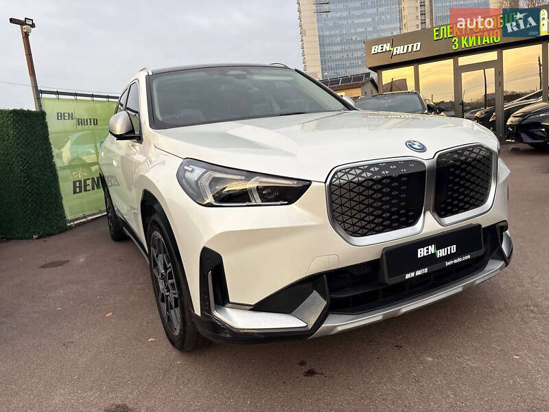 Внедорожник / Кроссовер BMW iX1 2023 в Киеве