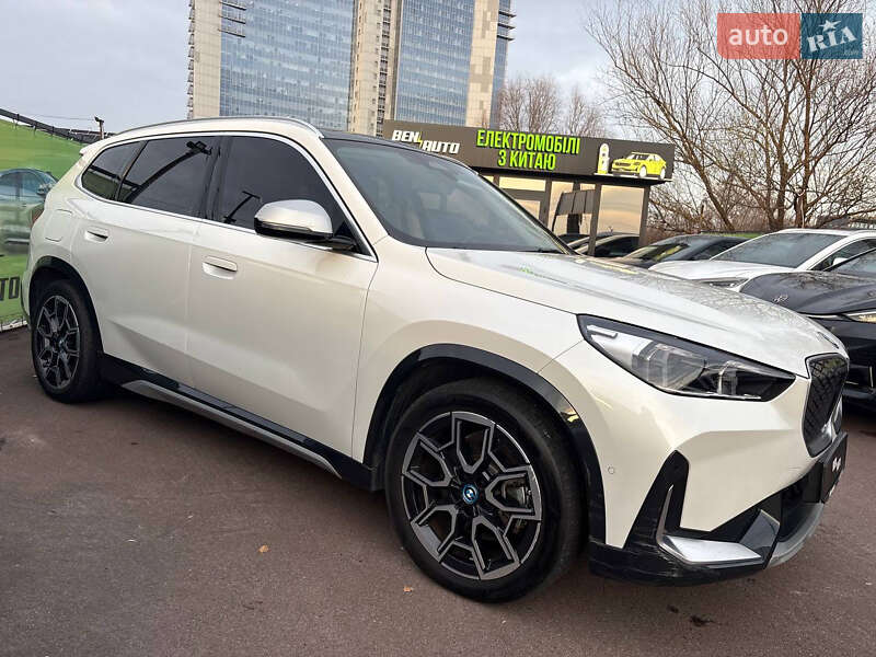 Внедорожник / Кроссовер BMW iX1 2023 в Киеве