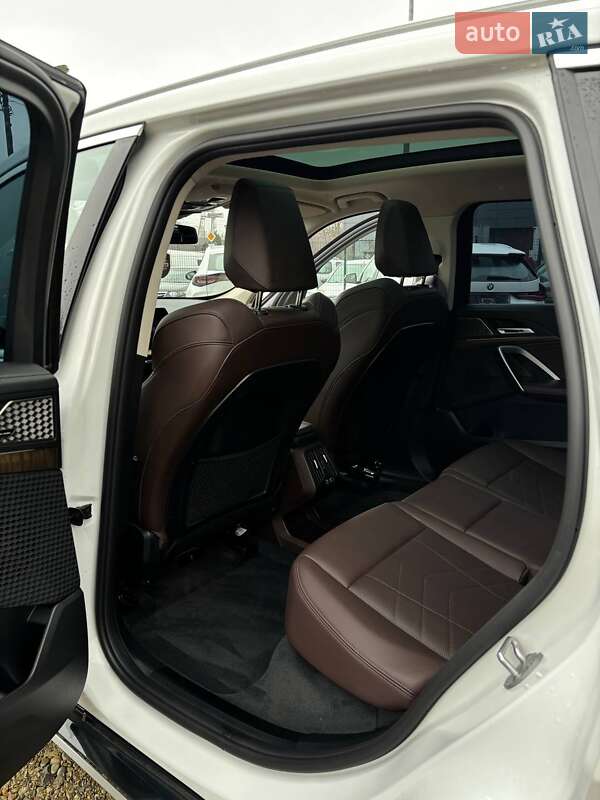 Позашляховик / Кросовер BMW iX1 2023 в Стрию