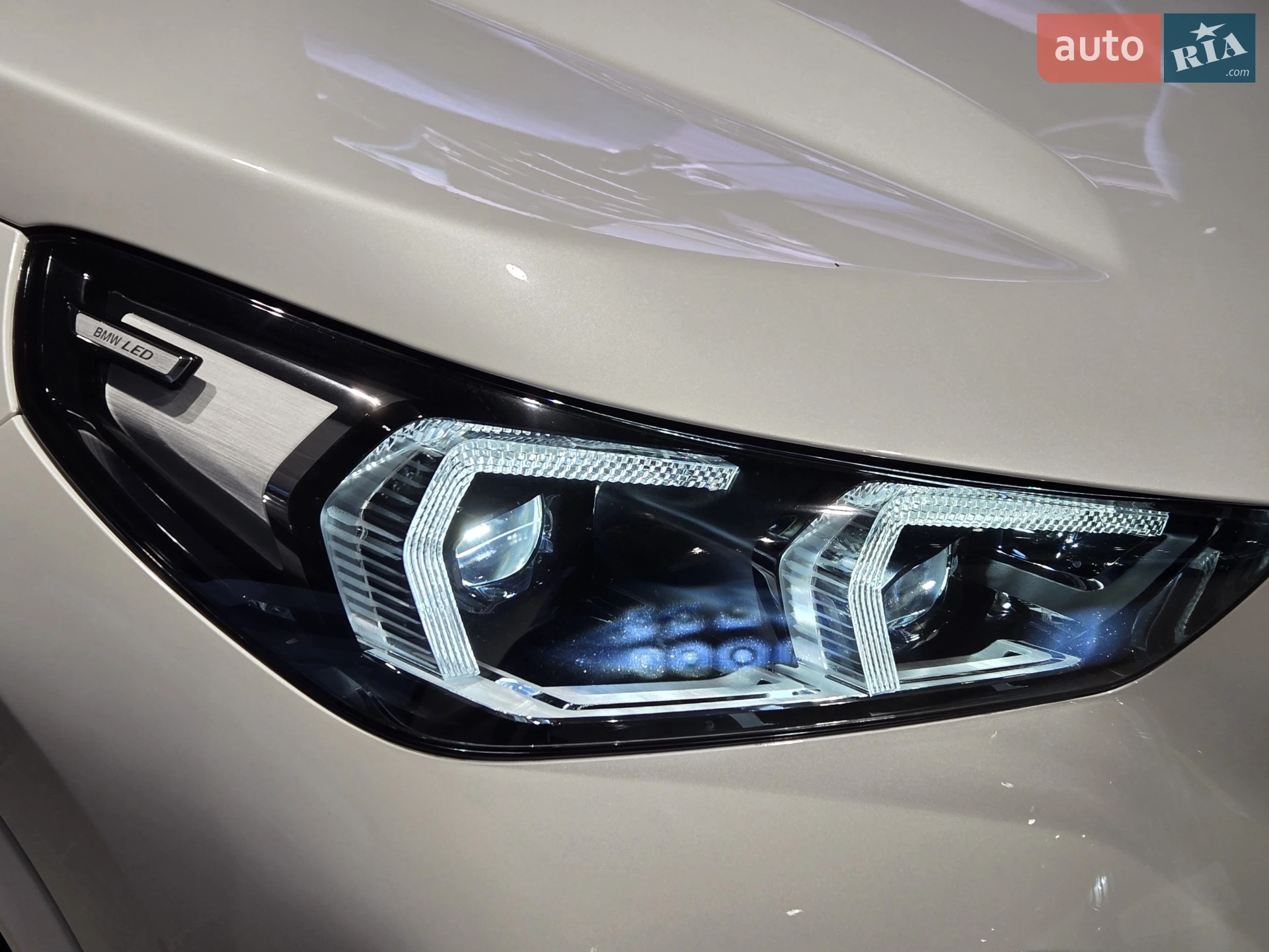 2025 BMW iX1 - мініатюра 5