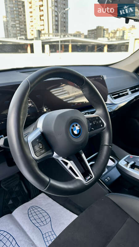 Позашляховик / Кросовер BMW iX1 2024 в Києві фото 38 Позашляховик / Кросовер BMW iX1 2024 в Києві