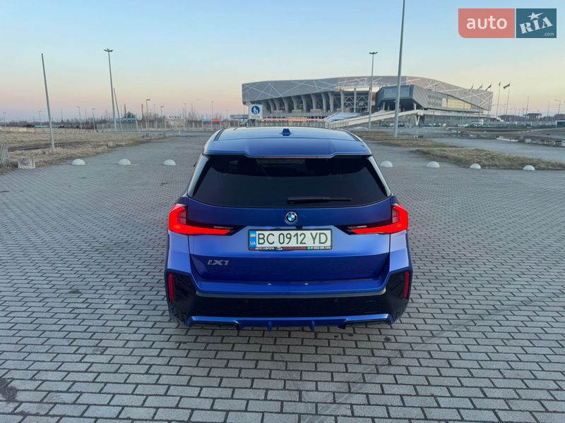 Внедорожник / Кроссовер BMW iX1 2023 в Львове