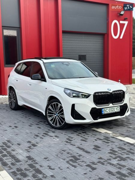 Внедорожник / Кроссовер BMW iX1 2022 в Львове