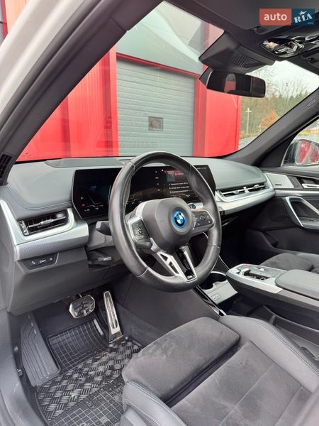 Внедорожник / Кроссовер BMW iX1 2022 в Львове