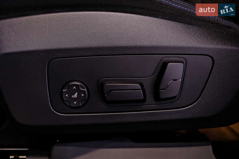 Внедорожник / Кроссовер BMW iX1 2024 в Одессе