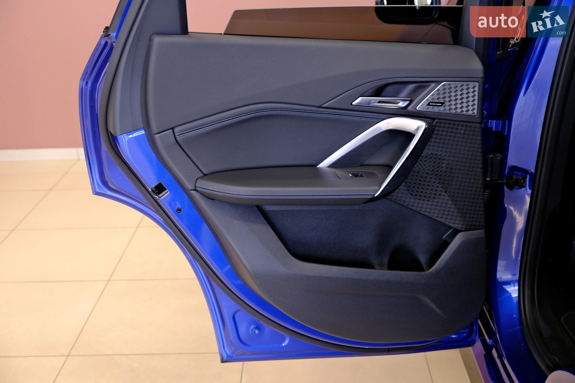 2024 BMW iX1 - мініатюра 36