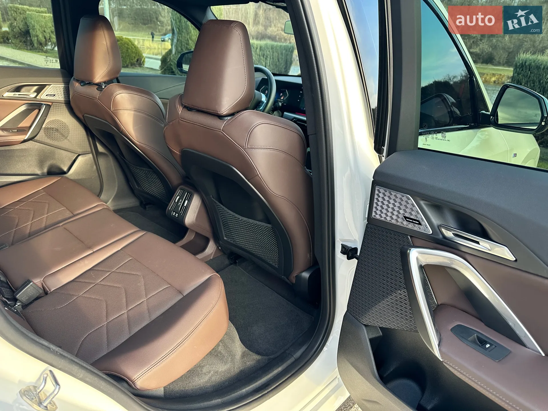 2024 BMW iX1 - мініатюра 28