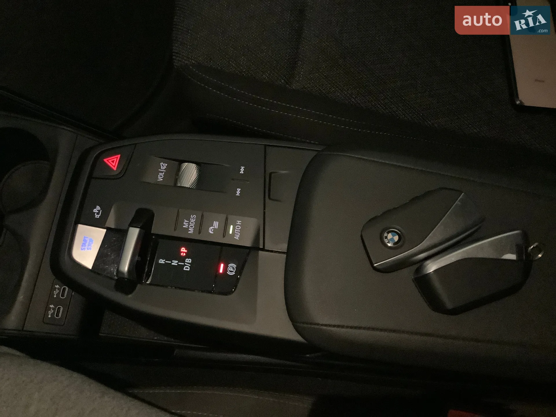 2023 BMW iX1 - мініатюра 3
