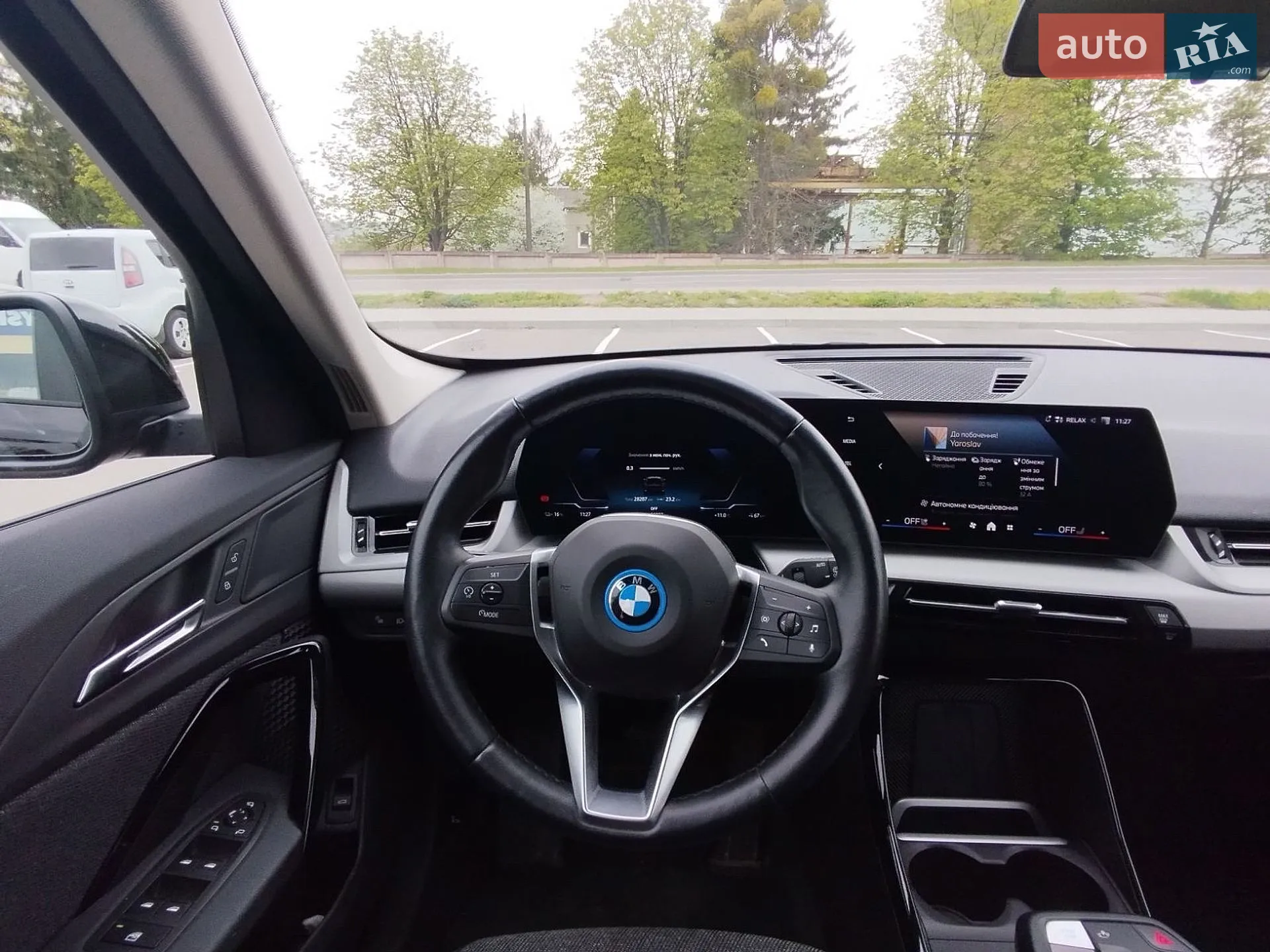 2024 BMW iX1 - мініатюра 14