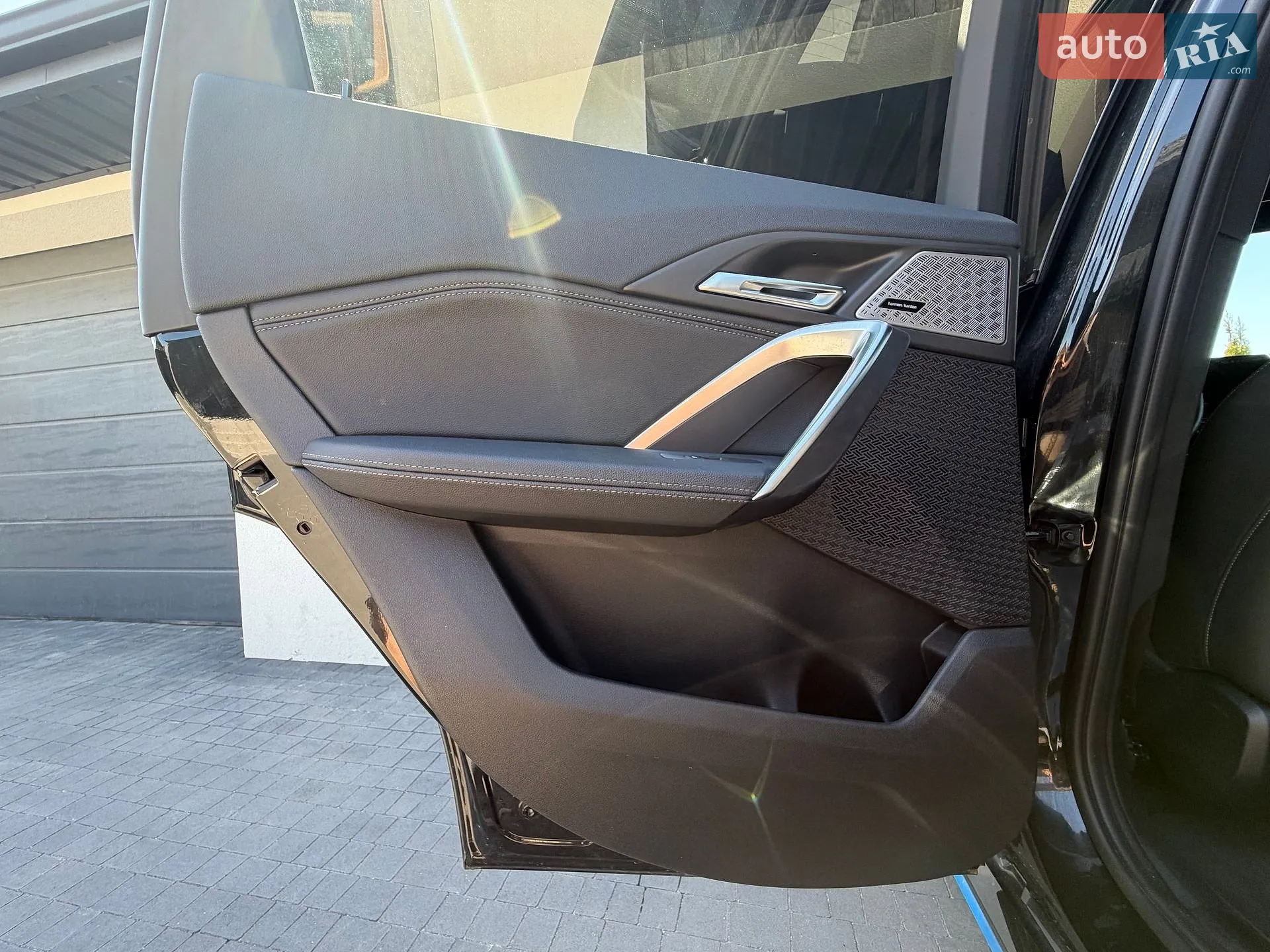2023 BMW iX1 - мініатюра 34