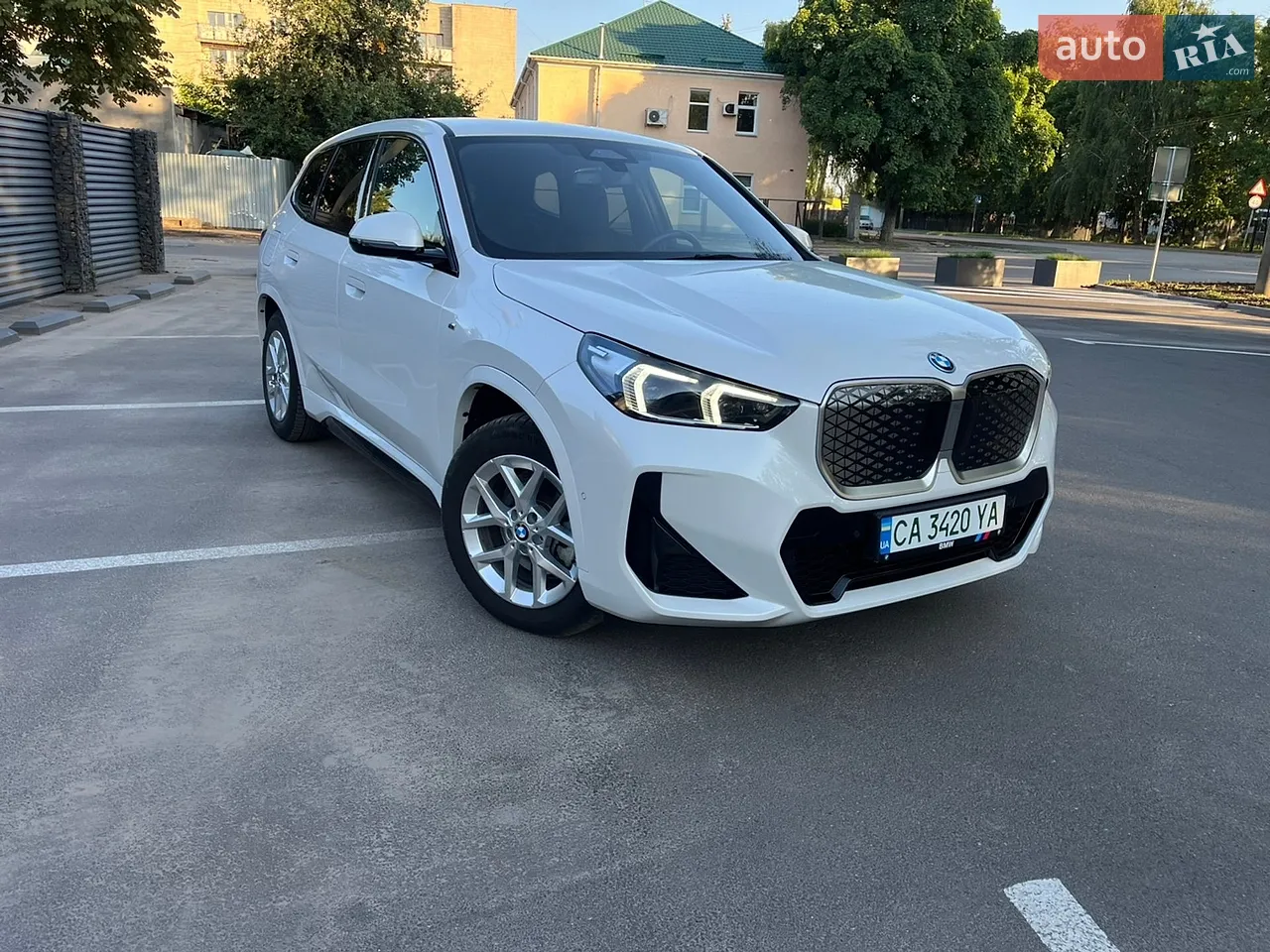 2023 BMW iX1 - мініатюра 22