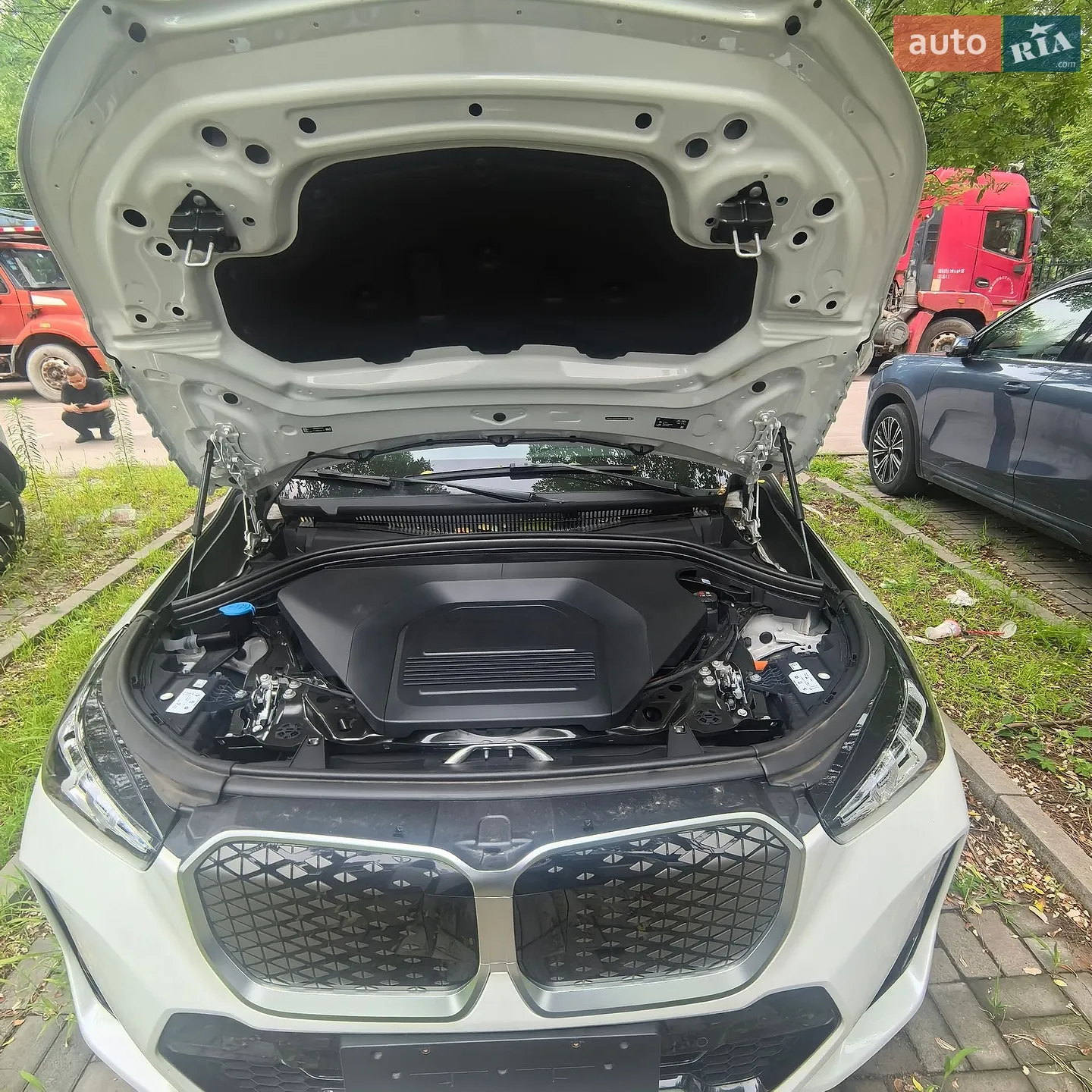 2025 BMW iX1 - мініатюра 11