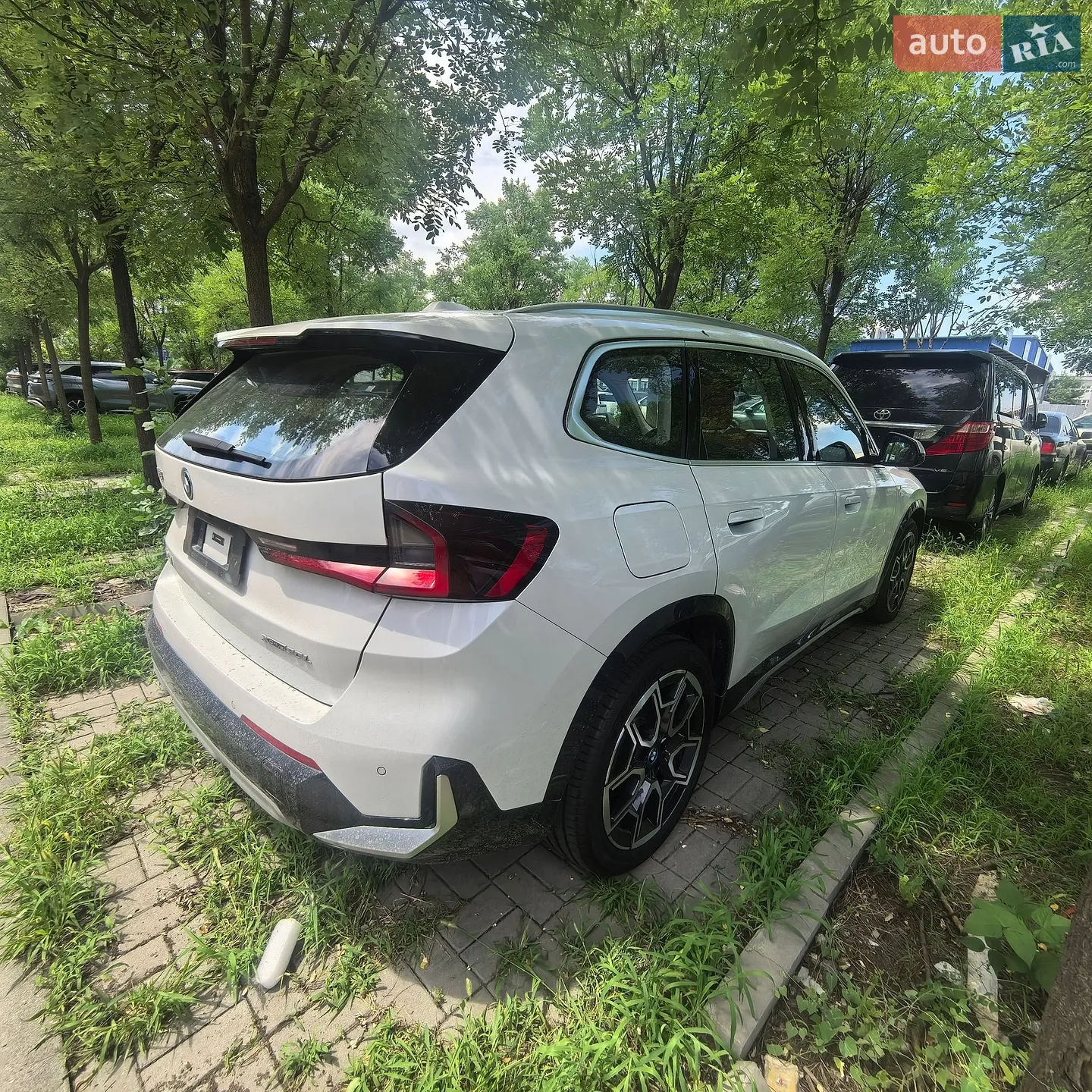 2024 BMW iX1 - мініатюра 5