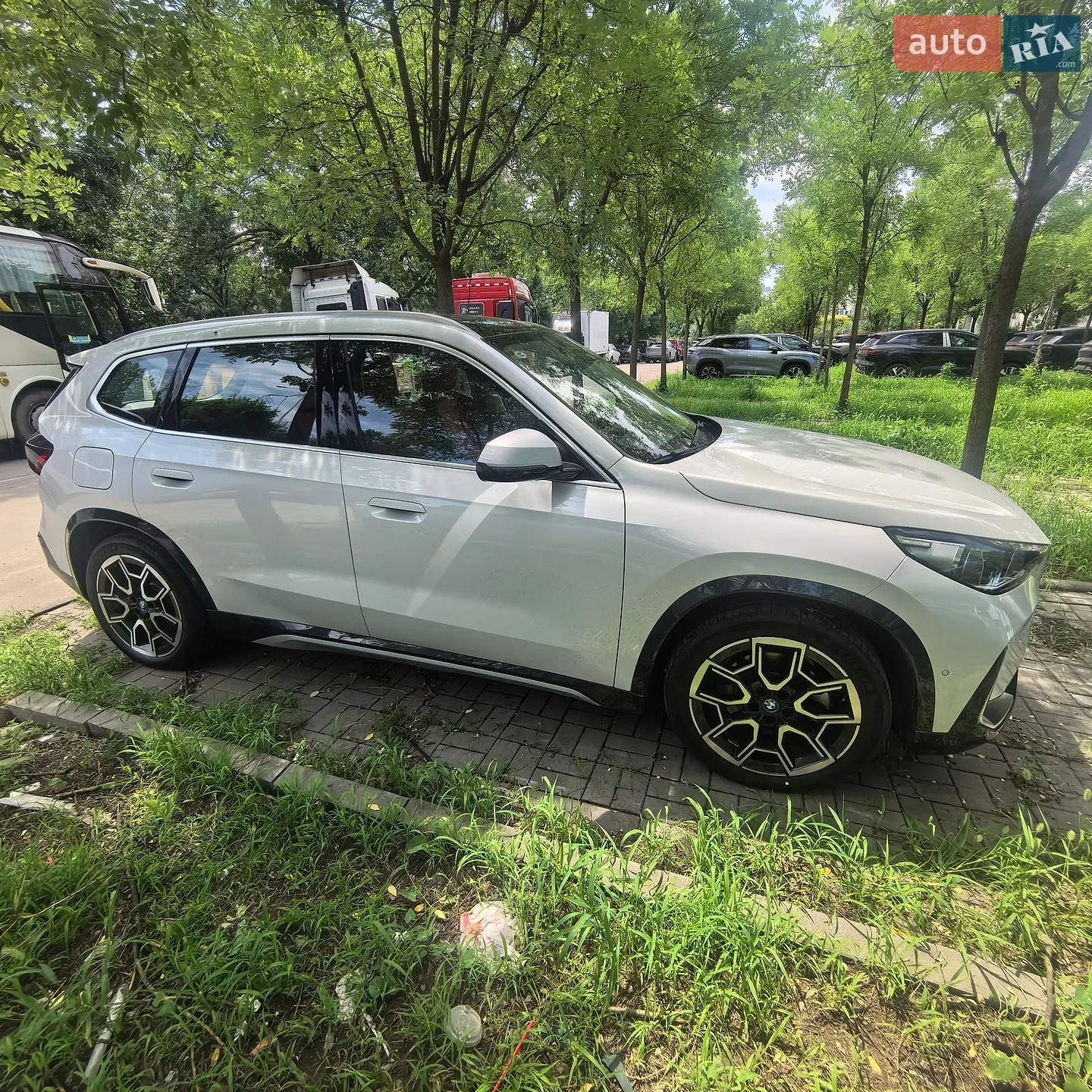2024 BMW iX1 - мініатюра 4