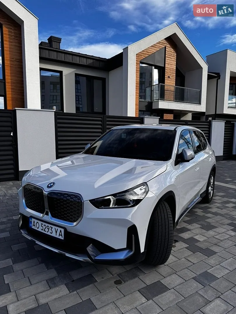 2024 BMW iX1 - мініатюра 2