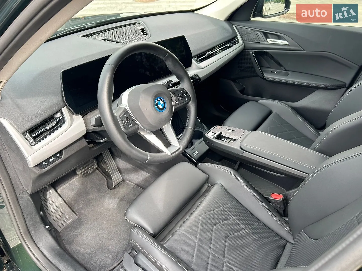 2023 BMW iX1 - мініатюра 10