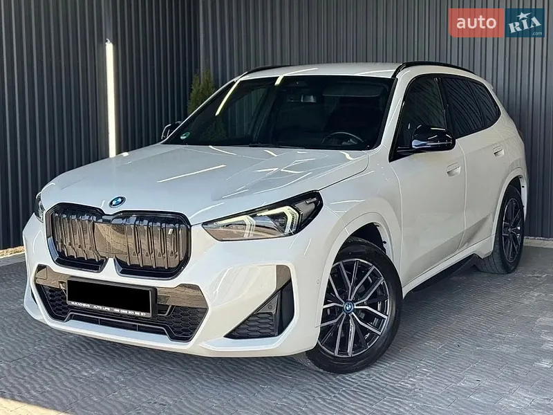 BMW iX1 2022