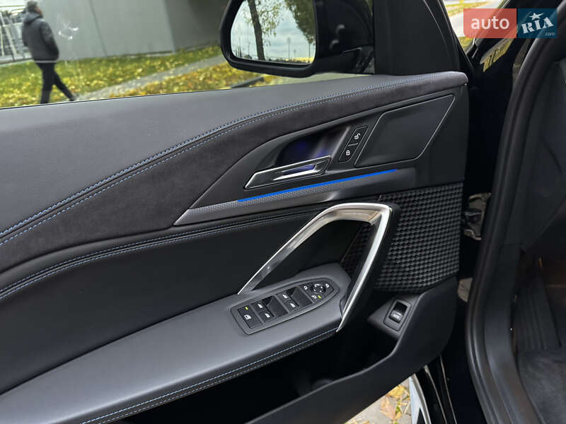 Внедорожник / Кроссовер BMW iX2 2024 в Александрие