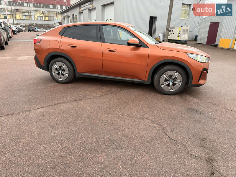 Внедорожник / Кроссовер BMW iX2 2024 в Житомире