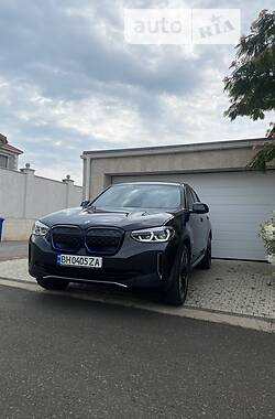 Внедорожник / Кроссовер BMW iX3 2020 в Одессе