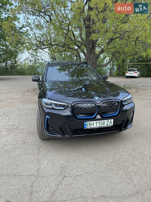 Внедорожник / Кроссовер BMW iX3 2021 в Одессе