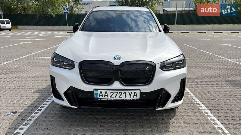 Внедорожник / Кроссовер BMW iX3 2021 в Киеве
