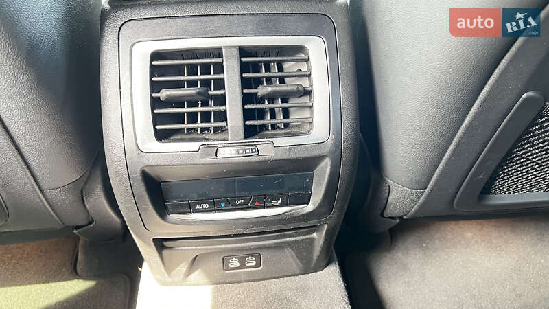 Внедорожник / Кроссовер BMW iX3 2021 в Киеве