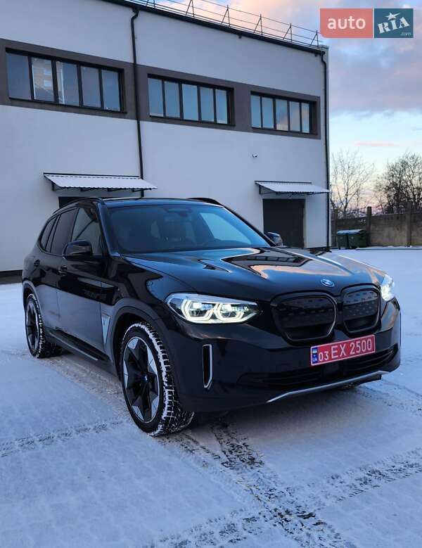 Внедорожник / Кроссовер BMW iX3 2021 в Бориславе