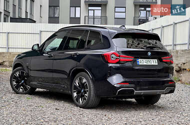 Внедорожник / Кроссовер BMW iX3 2023 в 
