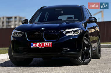 Позашляховик / Кросовер BMW iX3 2021 в 