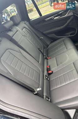 Позашляховик / Кросовер BMW iX3 2021 в 