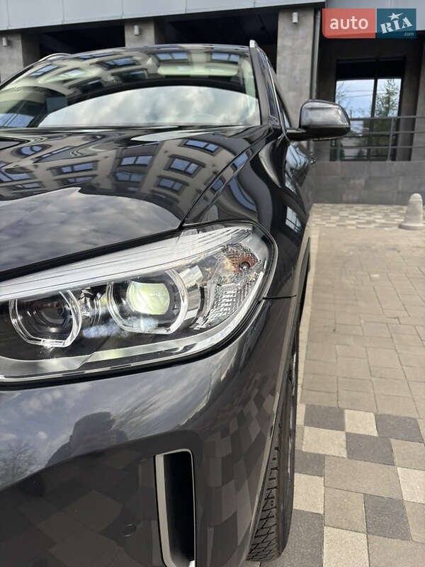 Внедорожник / Кроссовер BMW iX3 2022 в Киеве
