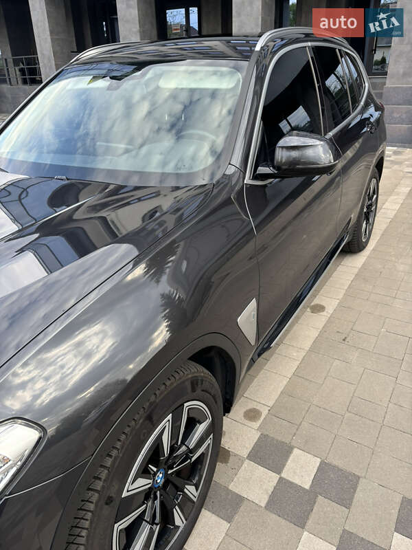 Внедорожник / Кроссовер BMW iX3 2022 в Ровно
